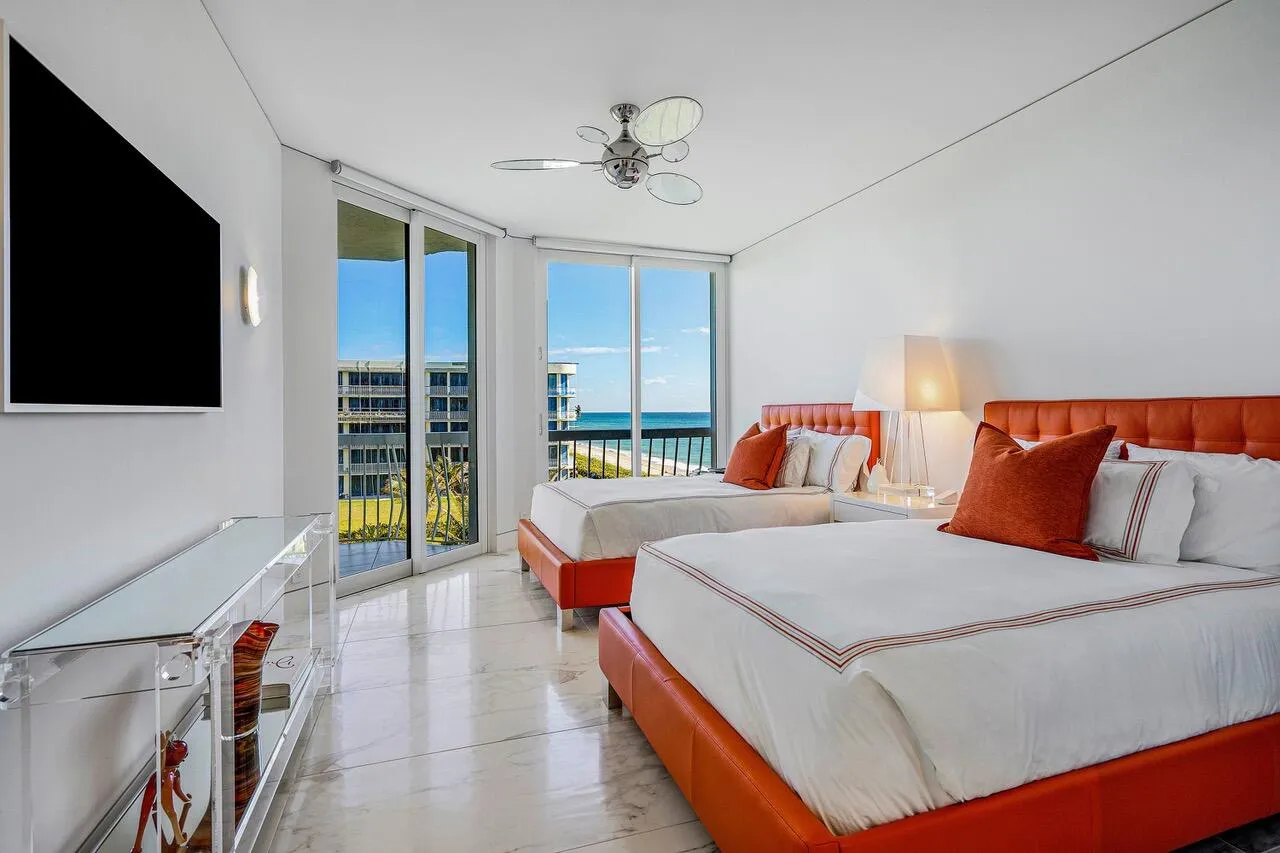 114-2100SouthOceanBoulevard-402N-PalmBea