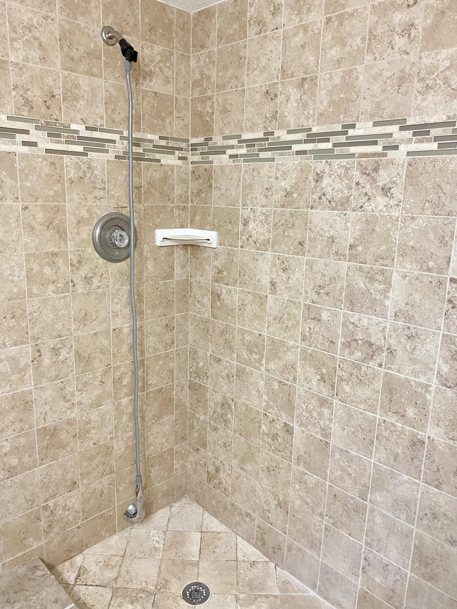 Guest shower