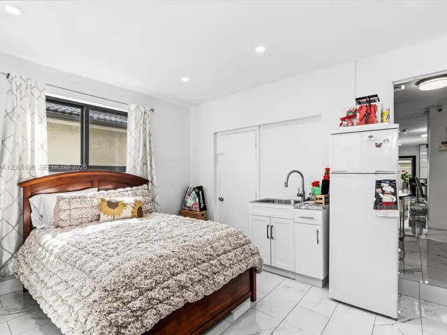 Photo 38