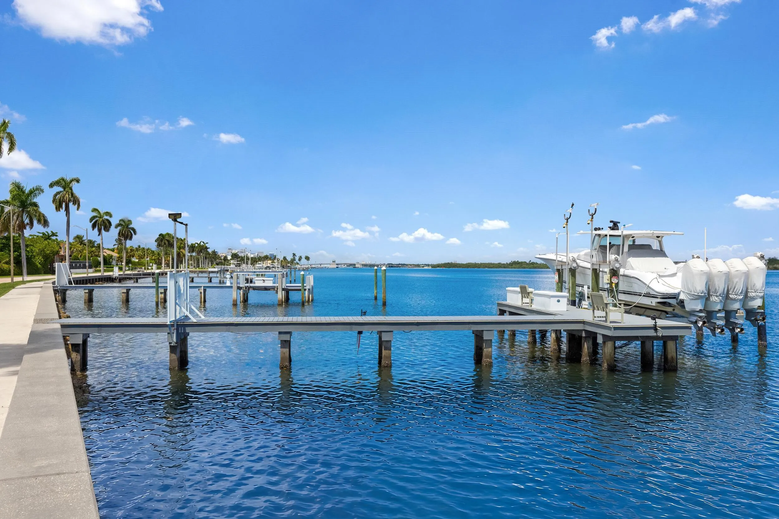 Dock 3