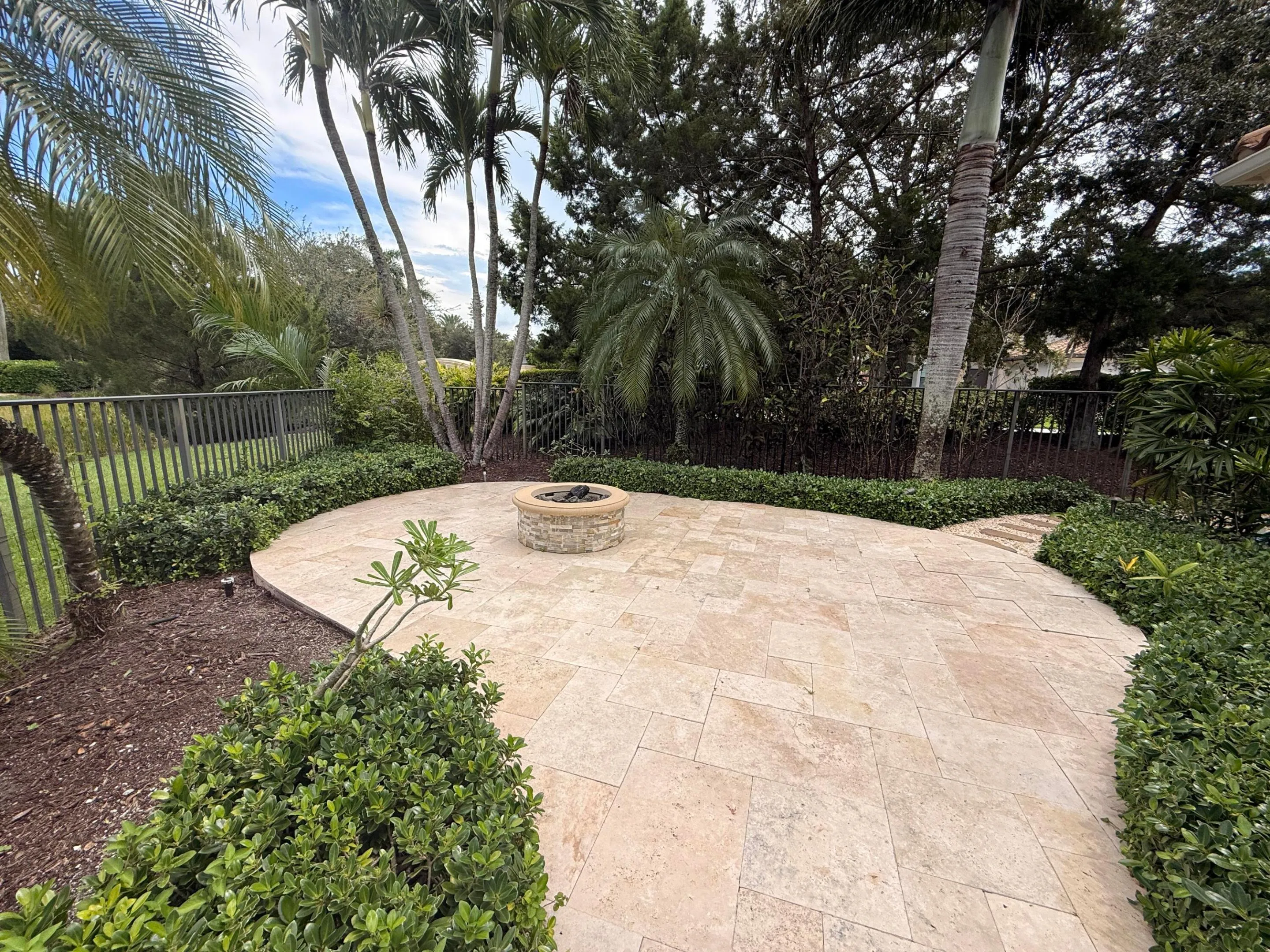 Fire pit