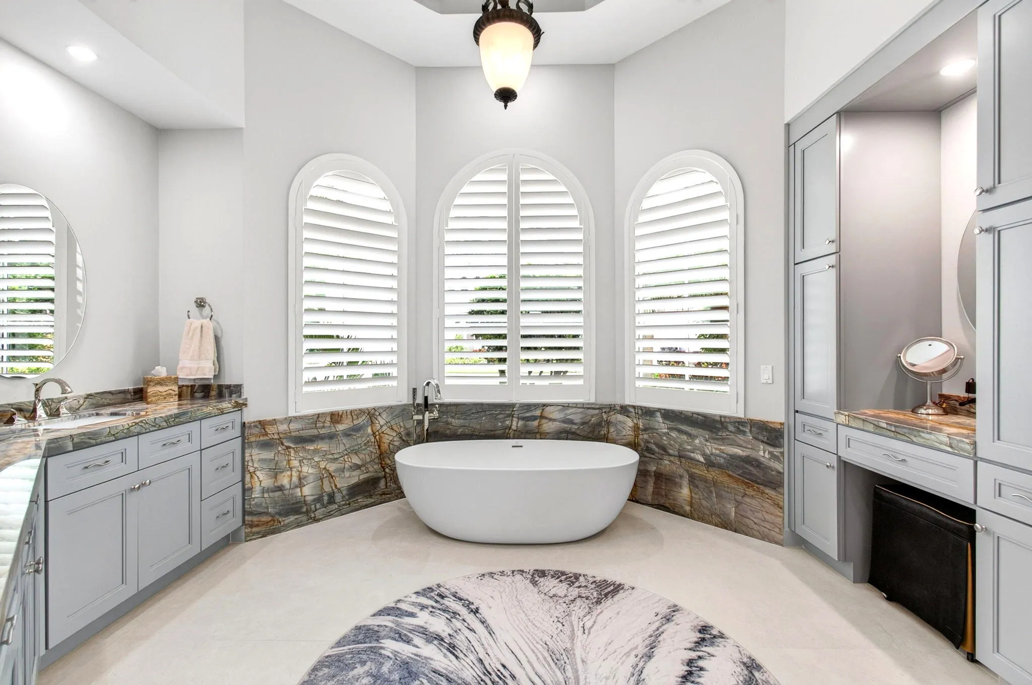 MLS_DSC_8922_Primary_Bath_Hero