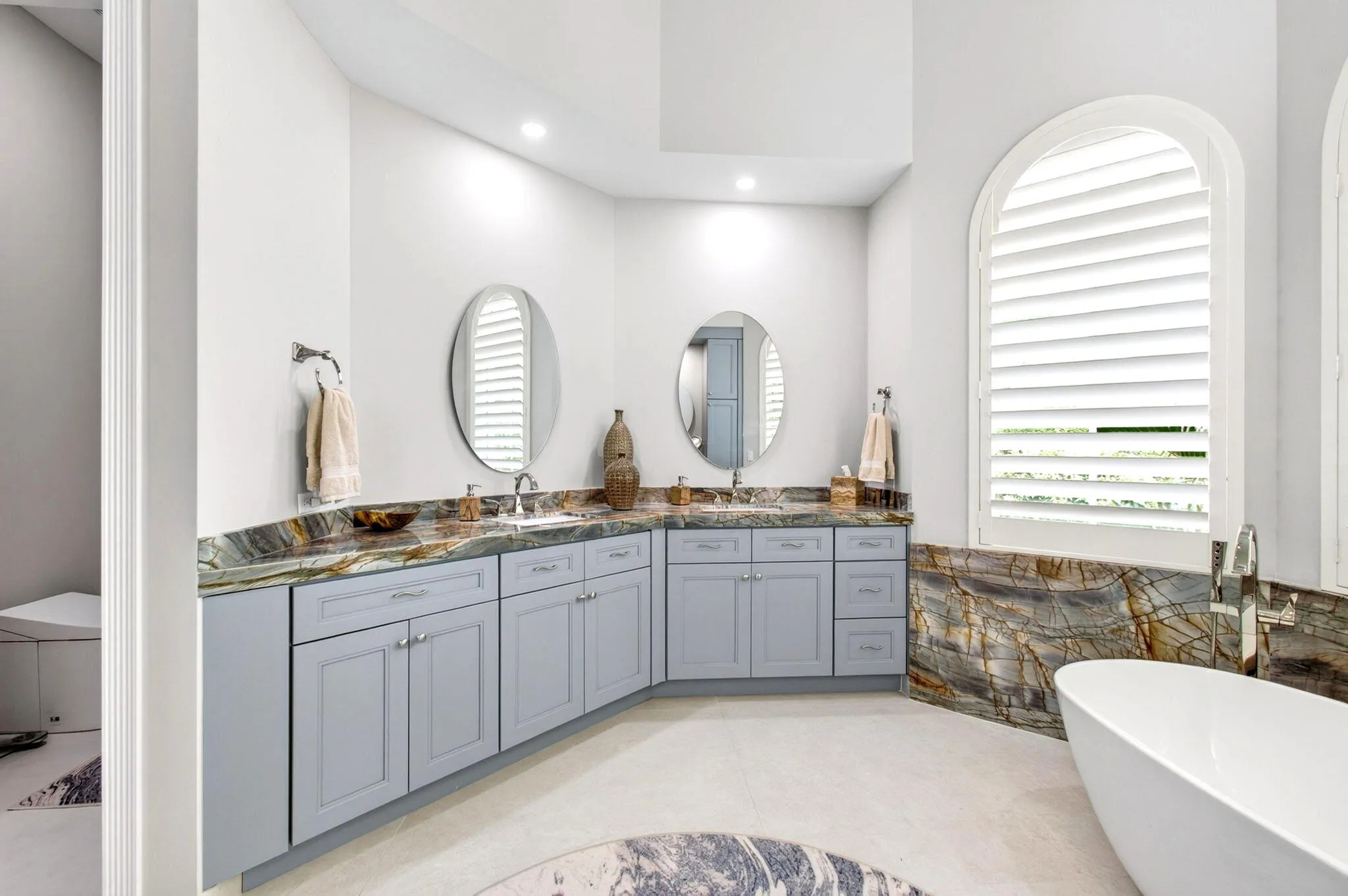 MLS_51_Primary_Bath_Shower_View