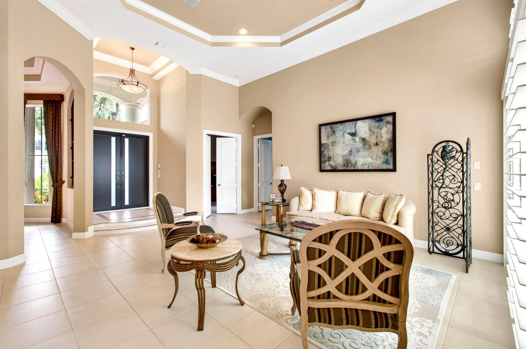MLS_Interior_04_Living_Room_Reverse