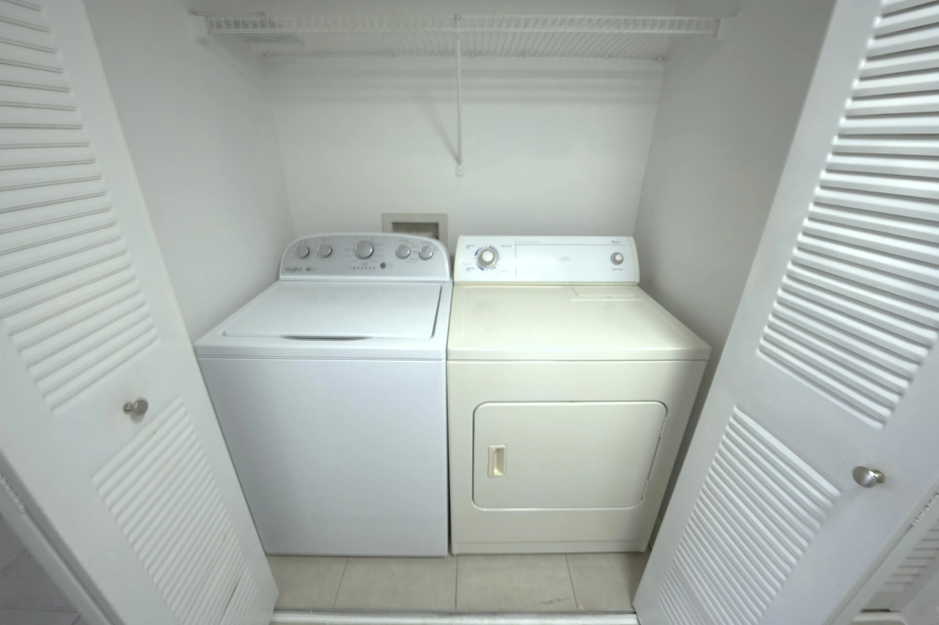 1604 laundry closet