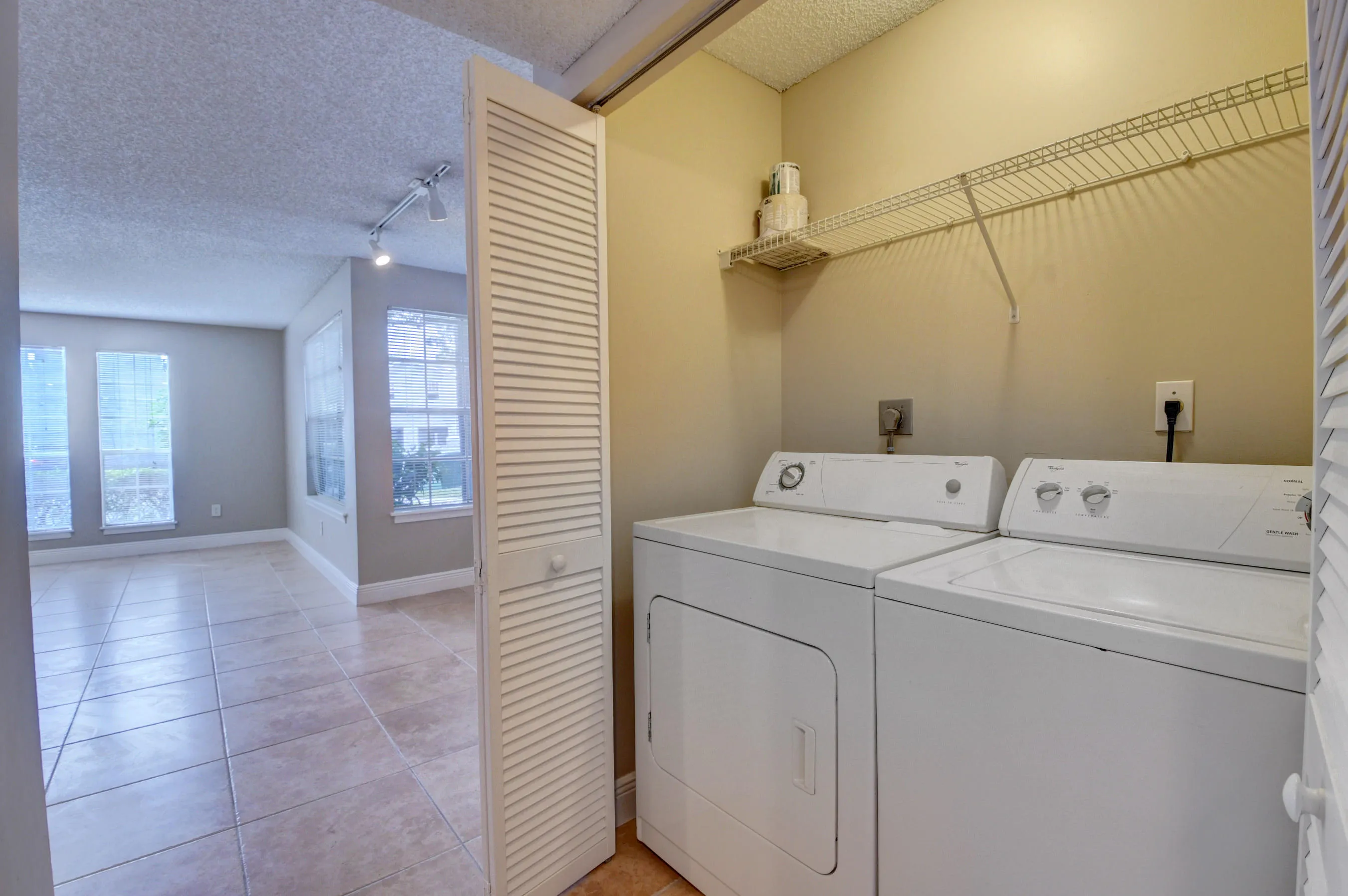 Washer/Dryer in the Unit