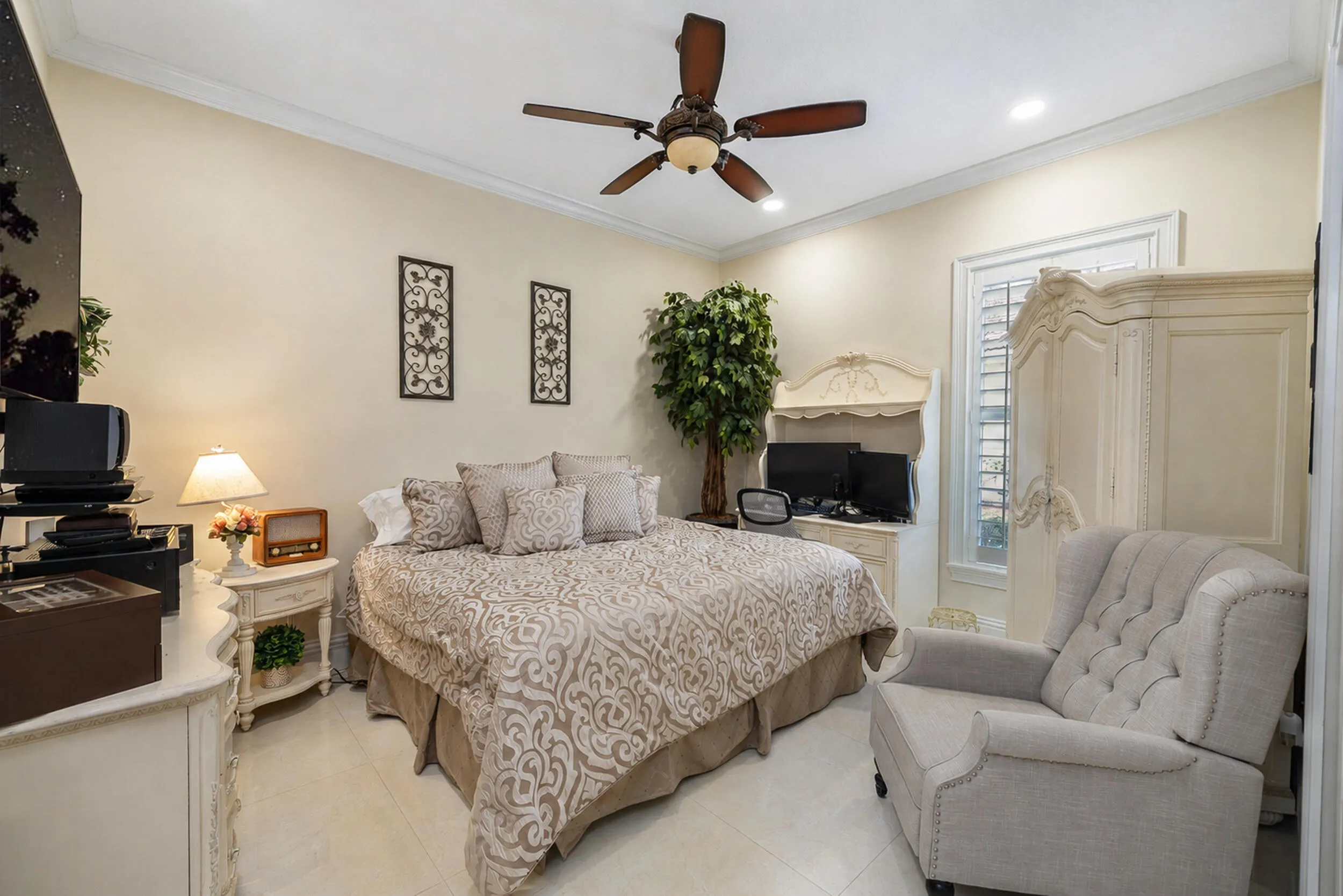 Property photo 34