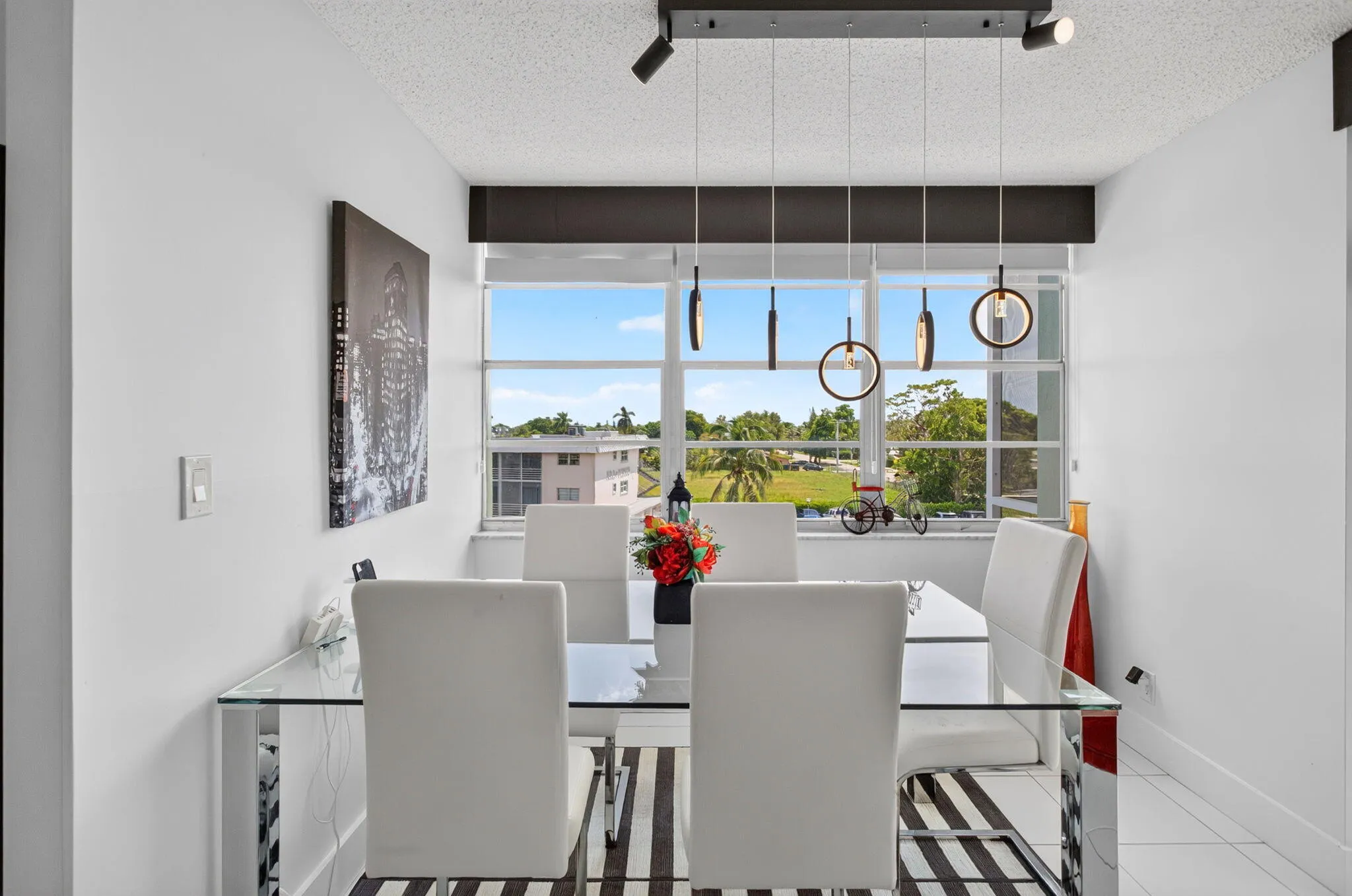 8-web-or-mls-Dining