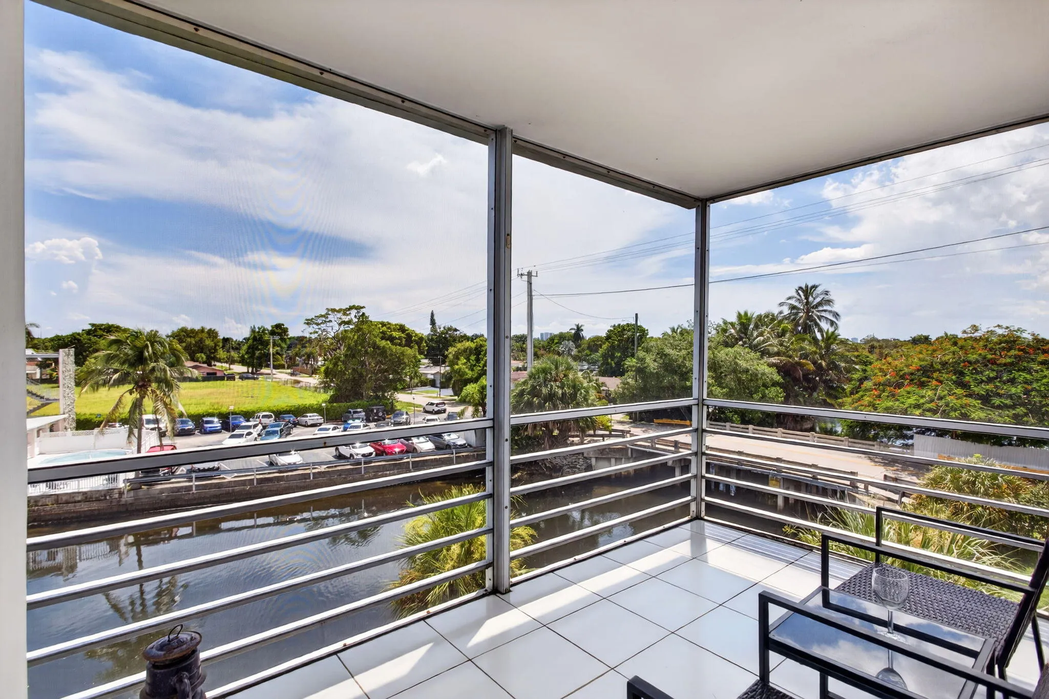 30-web-or-mls-Patio 1