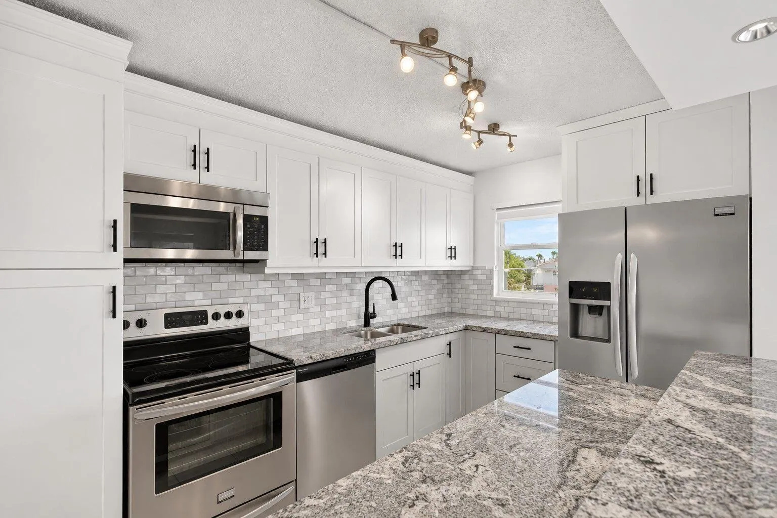 5-web-or-mls-Kitchen 5