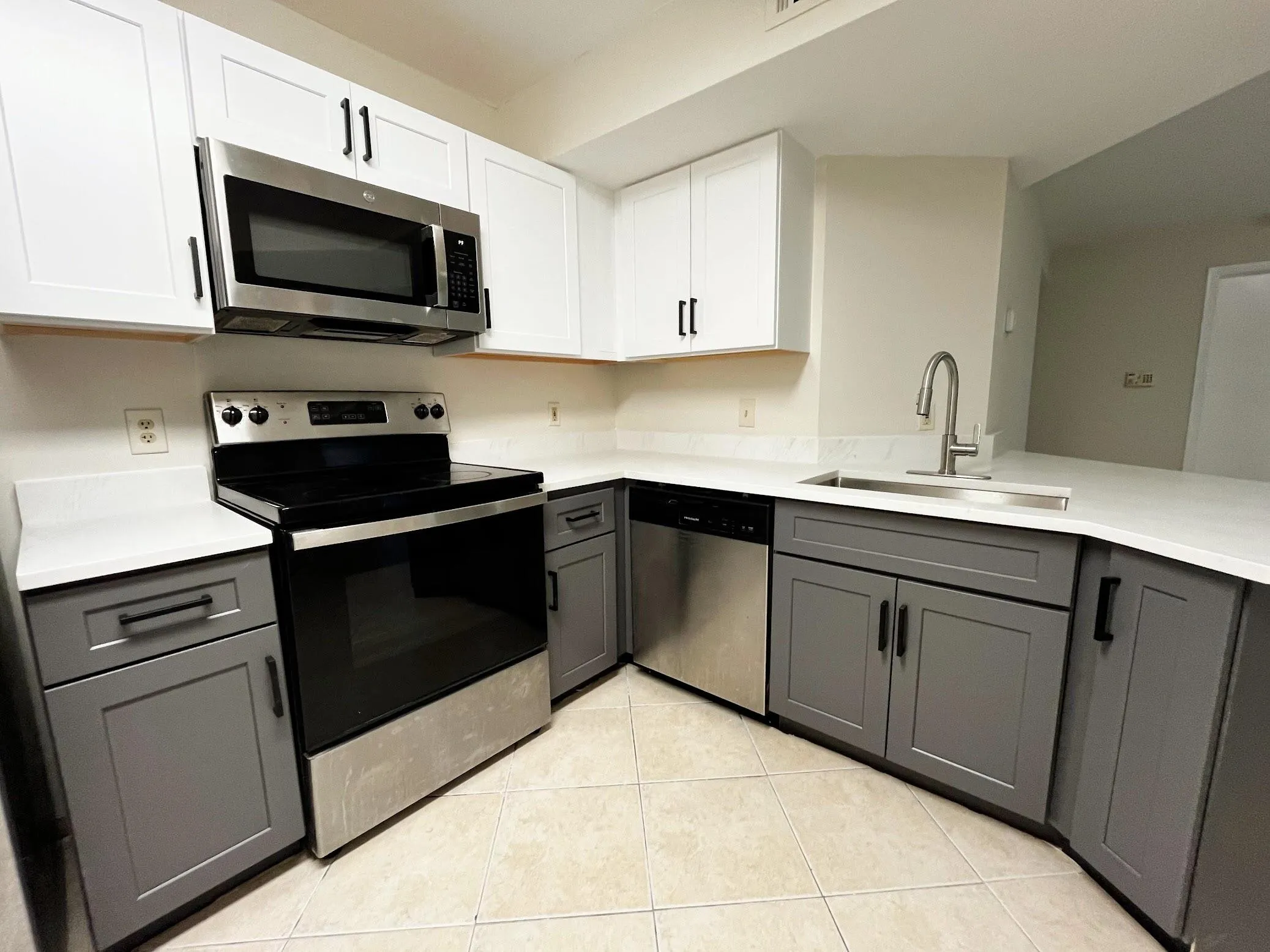 Edge listing kitchen