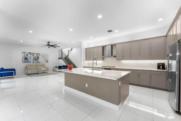 014-17516RainstreamRoad-BocaRaton-FL-334