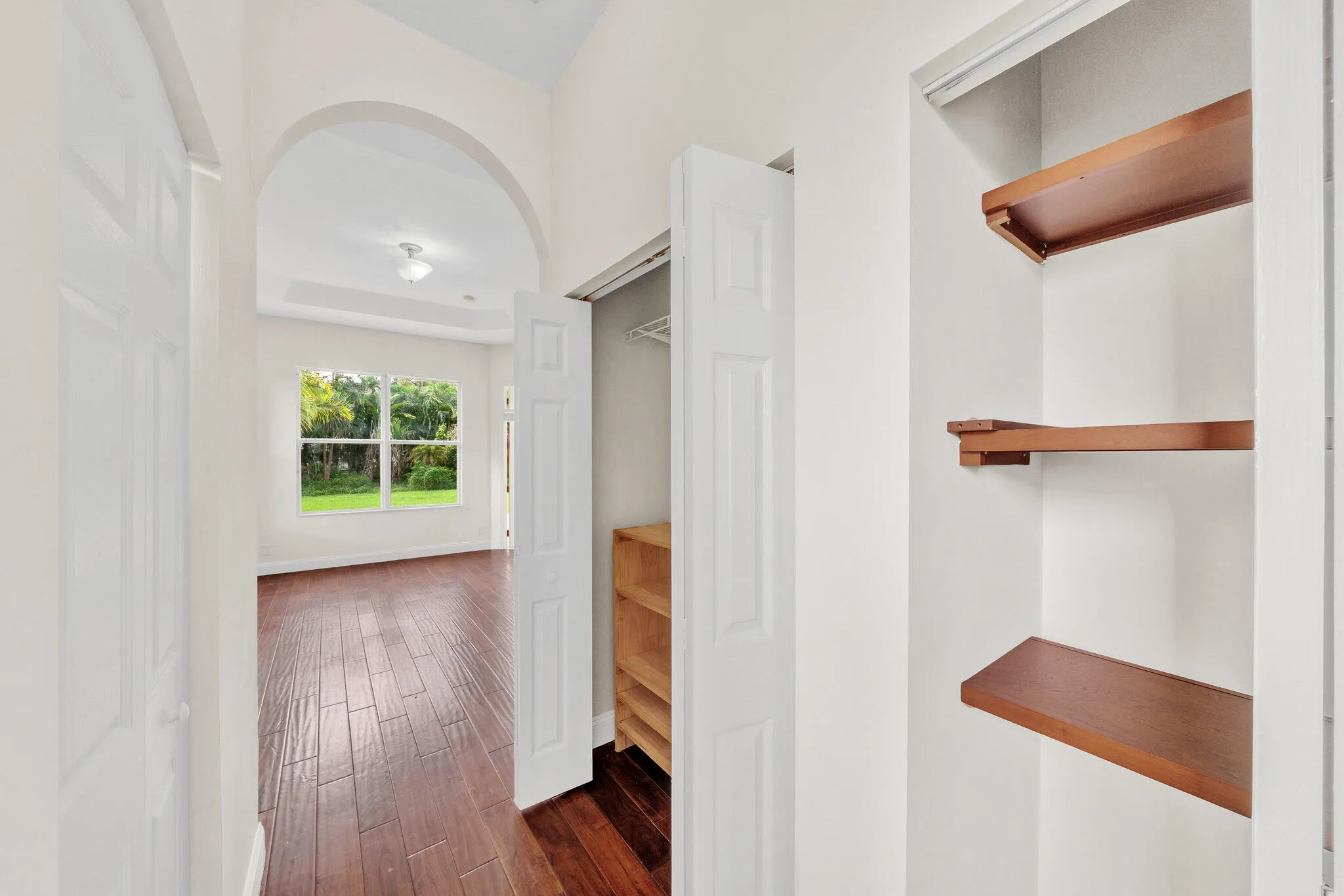 12 Closets