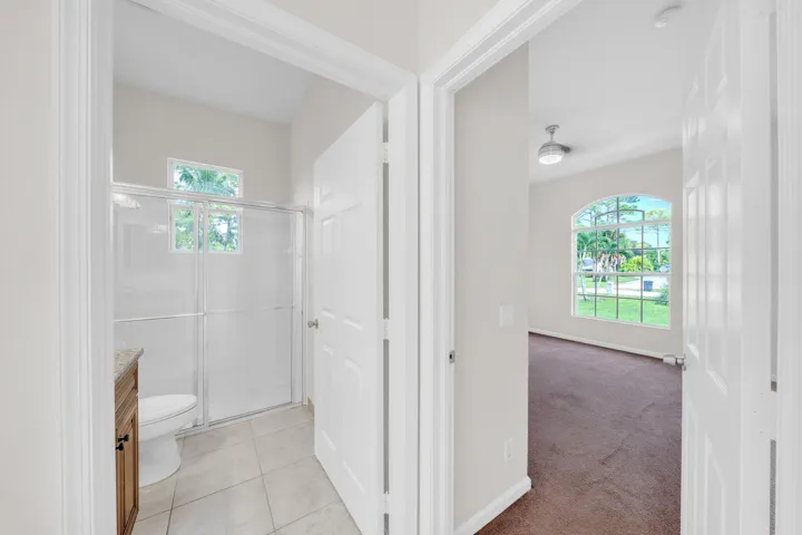 18 Guest Bathroom (1)