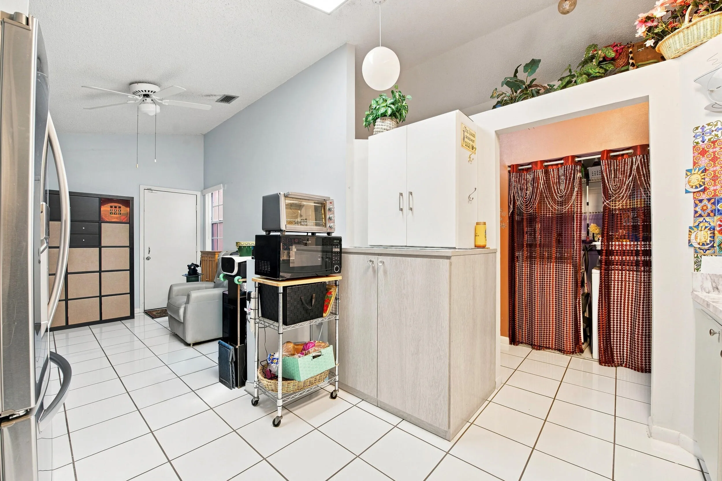 Kitchen & Bonus Space