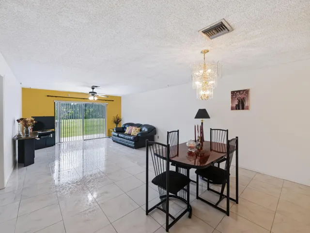 7-web-or-mls-4948-regina-ct-006