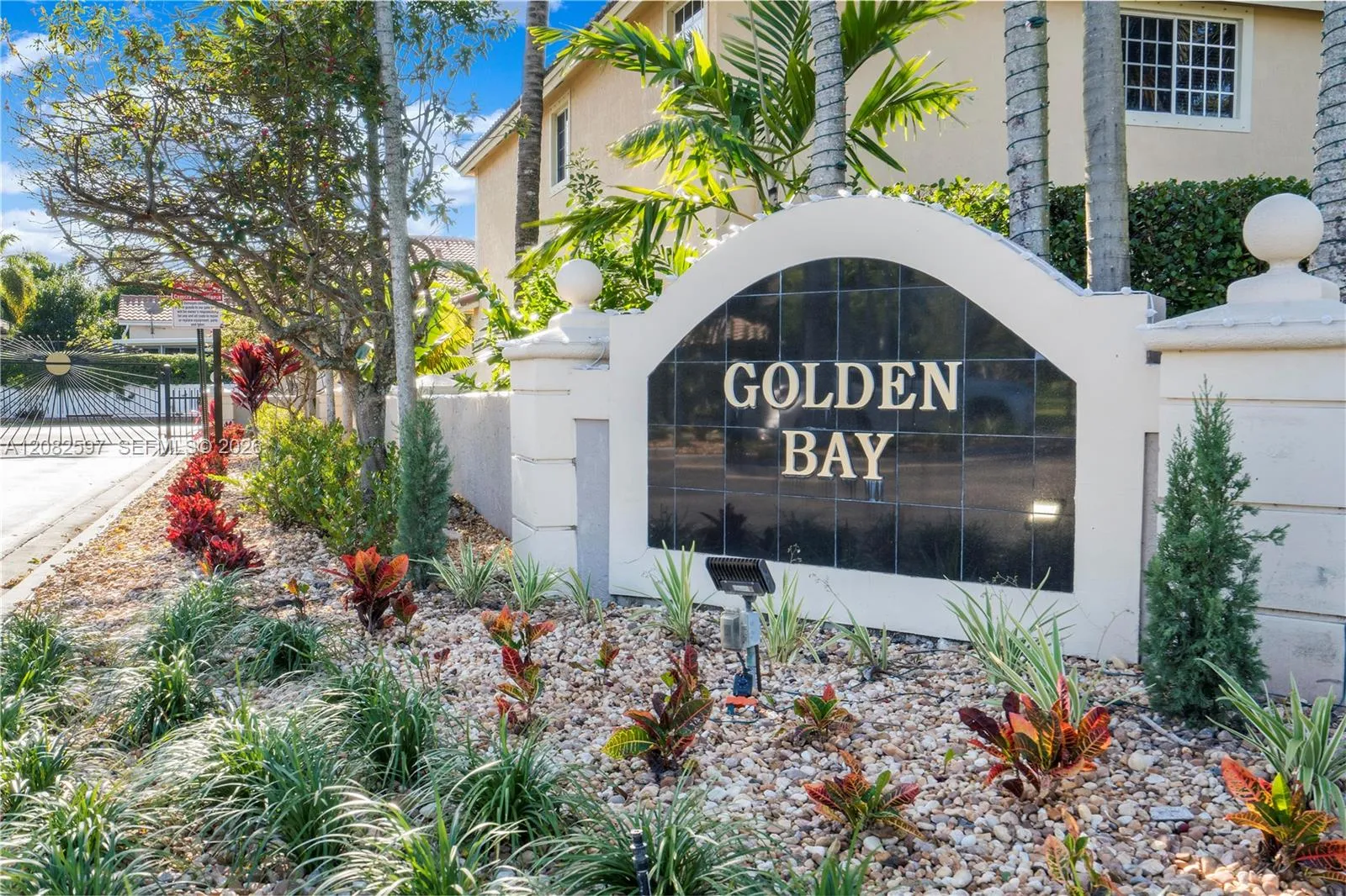 Golden Bay