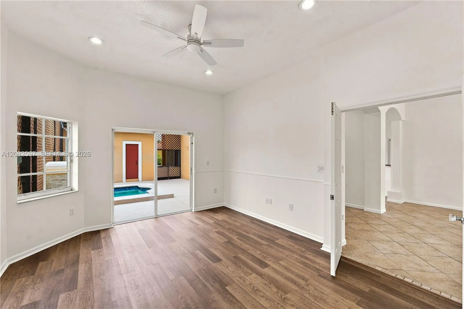 Walk-in Closet