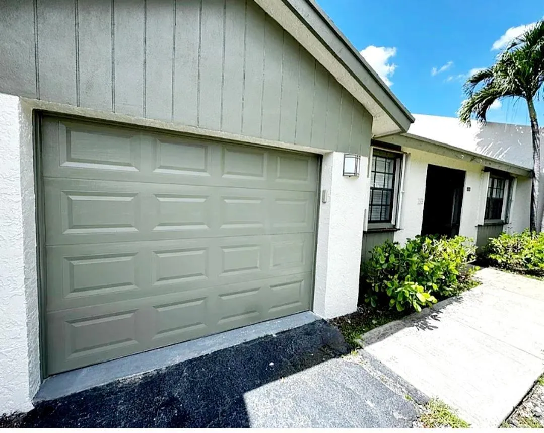 904 nw 50 facada garage
