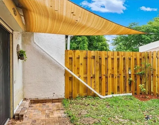 904 nw 50 backyard