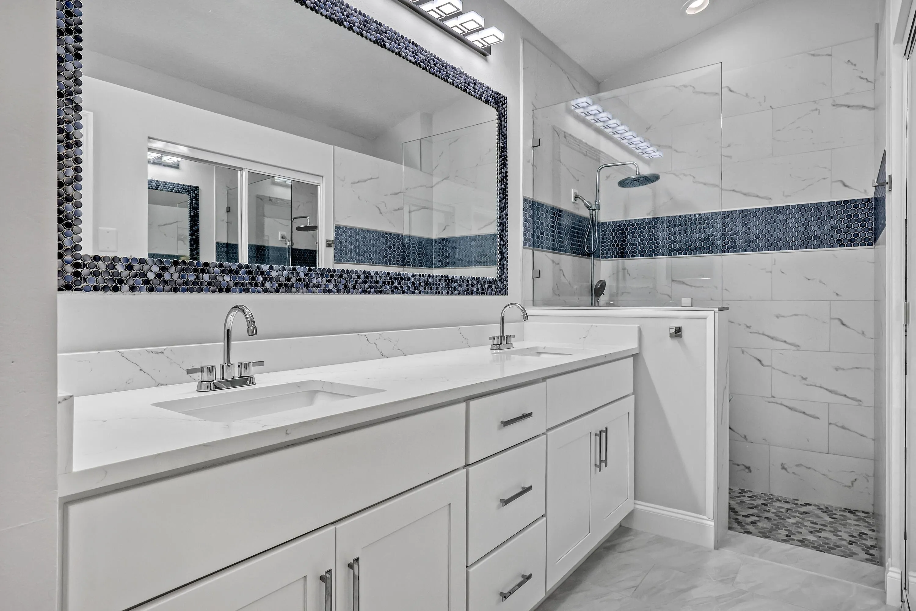 Plenty of space for your personal items.