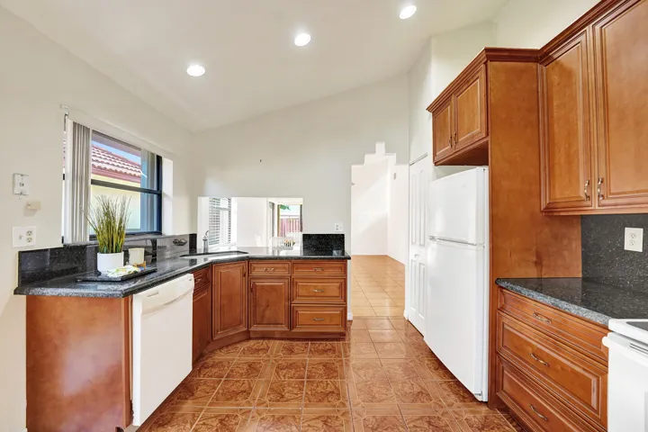 Spacious. Lots of Counters.