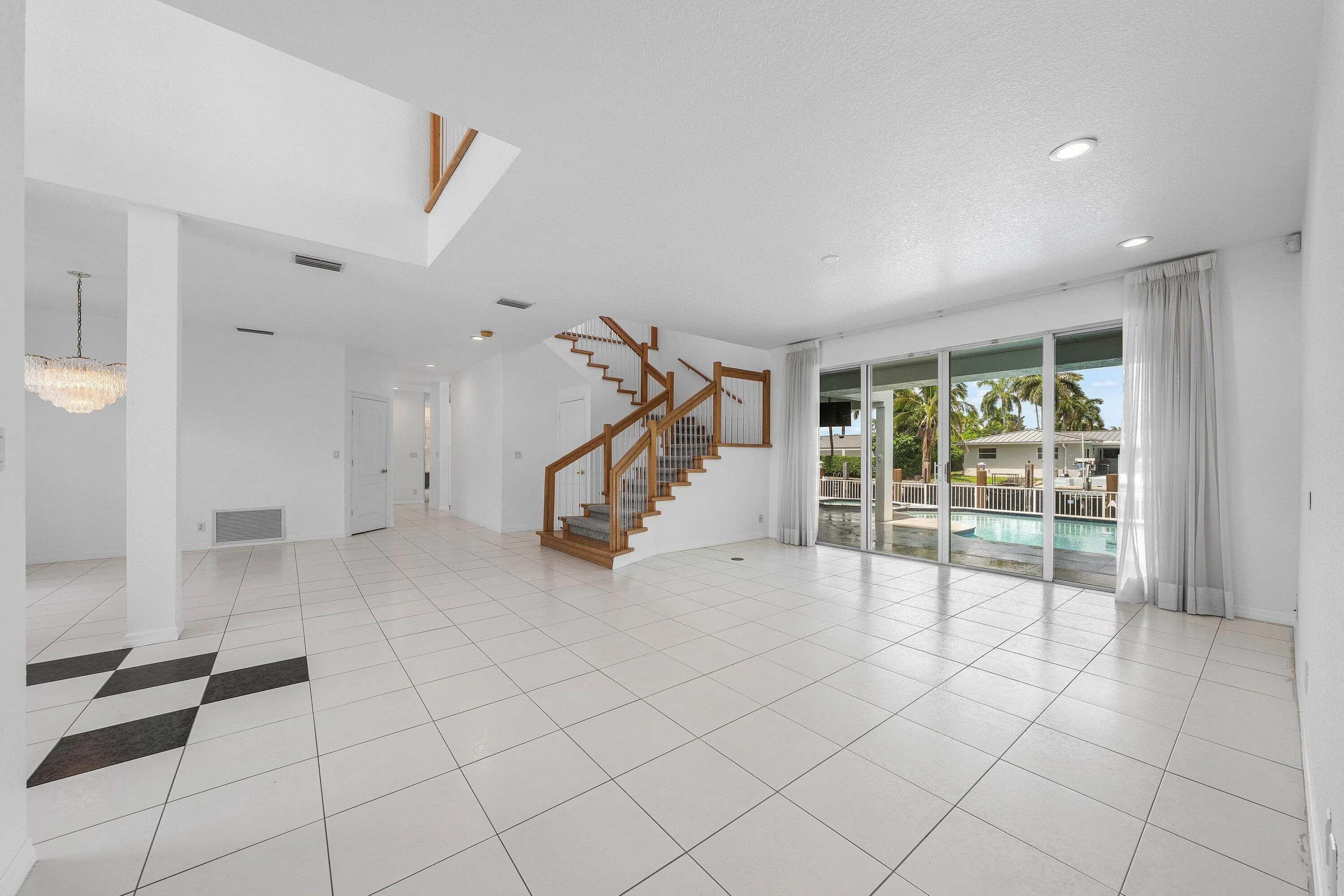 008-807CoventryStreet-BocaRaton-FL-33487