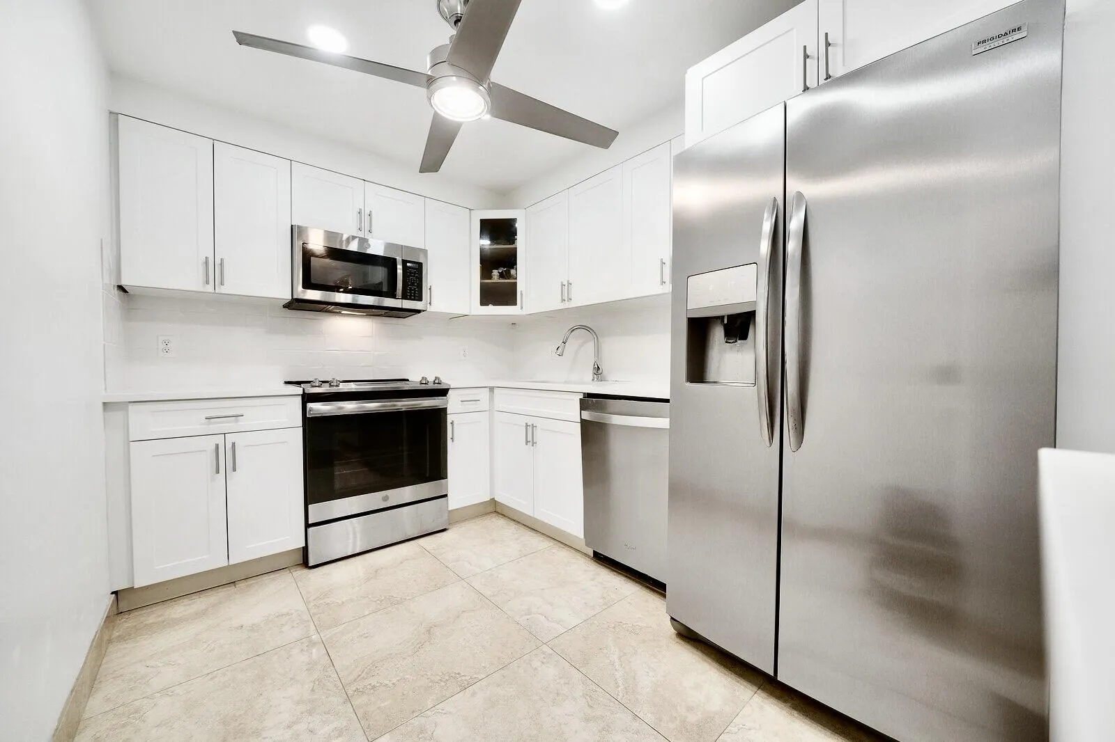 STAINLESS KITCHEN