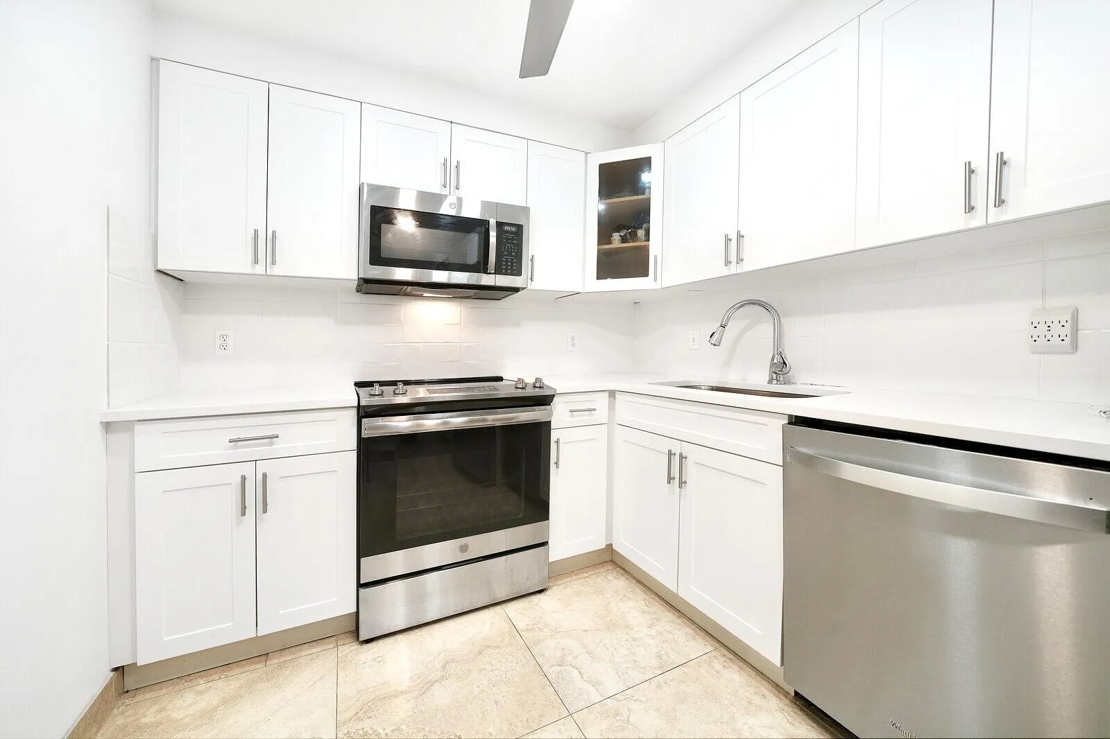 STAINLESS KITCHEN