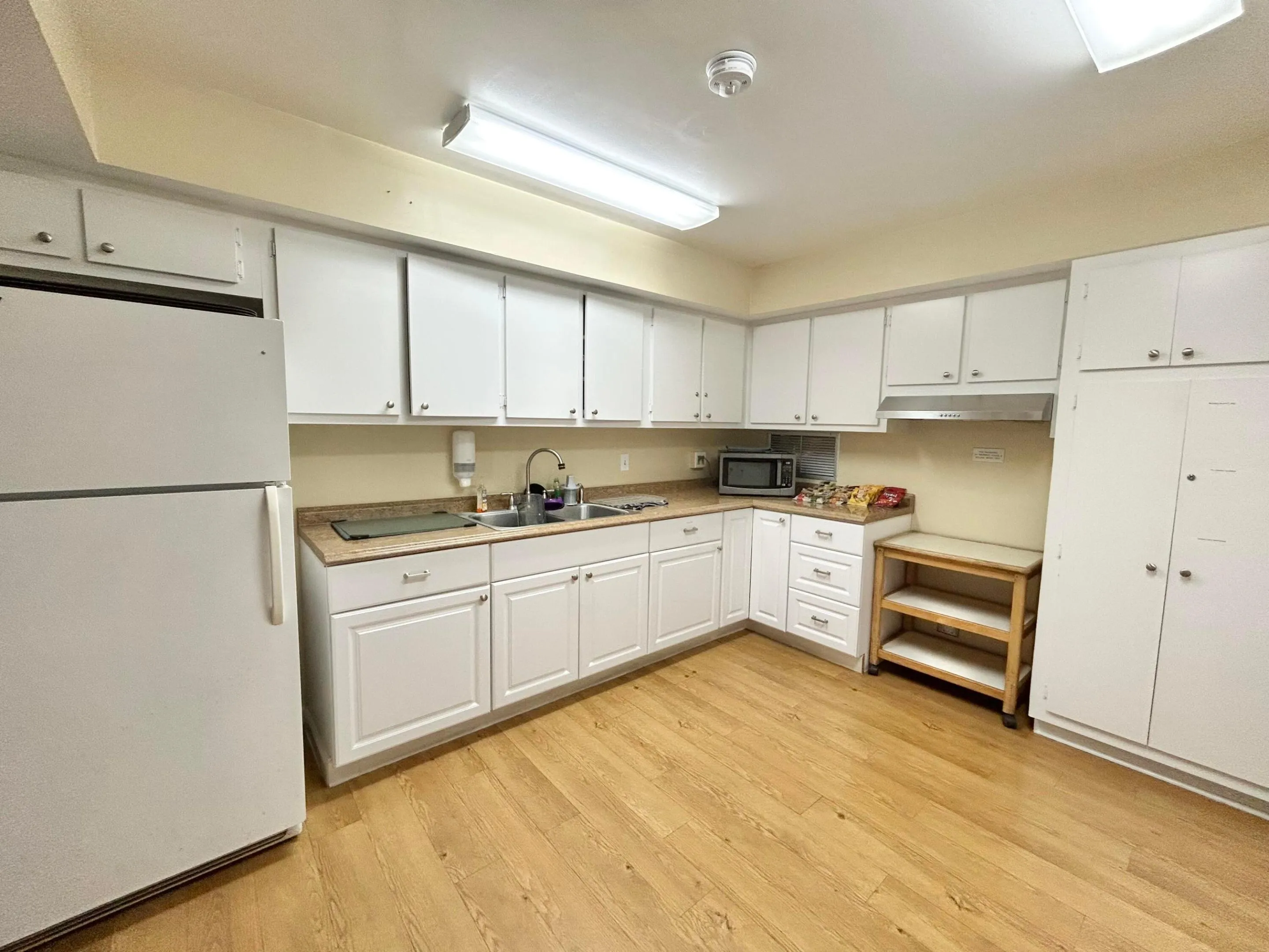 CLUBHOUSE KITCHEN FACILITIES