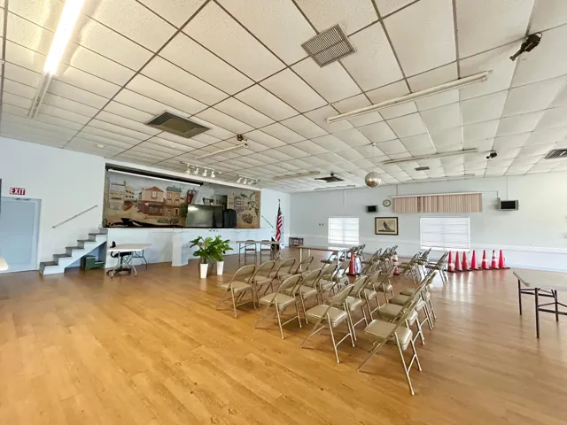 AUDITORIUM