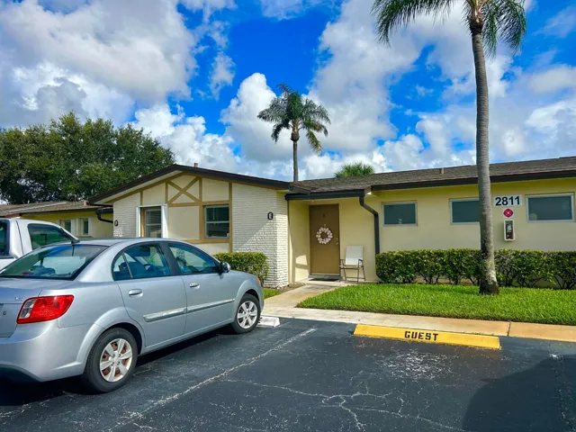 PARKING AND GUEST SPOT