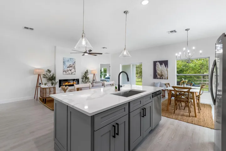 8115-104th-Ave-HigMedia-022