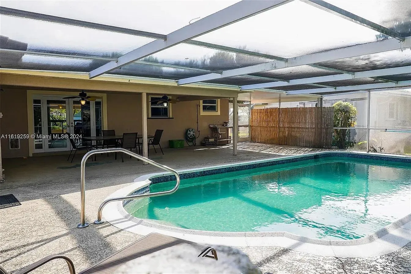 4205 McKinley 24
