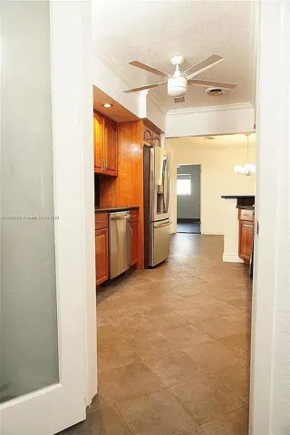 4205 McKinley 19