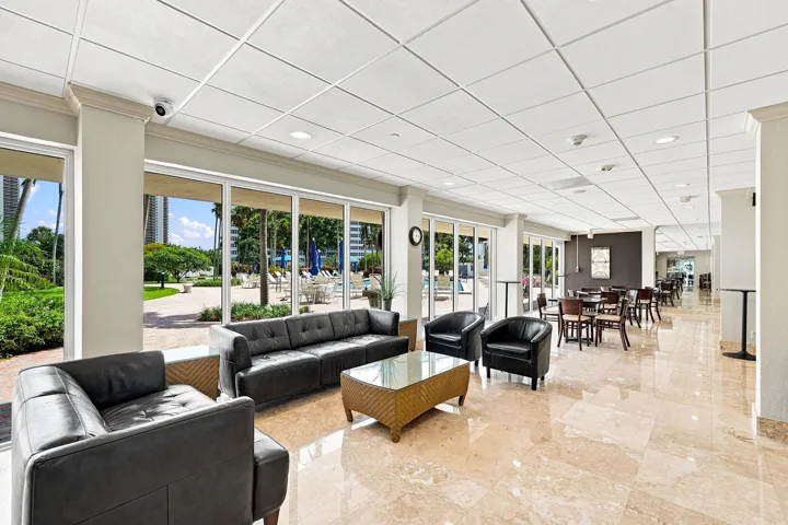 11_lobby