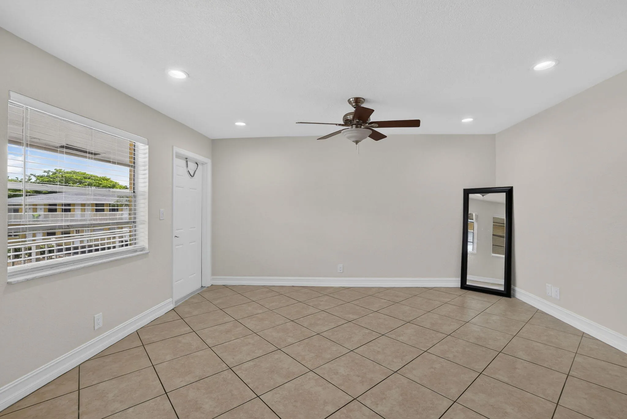 3-web-or-mls-8I8A4754