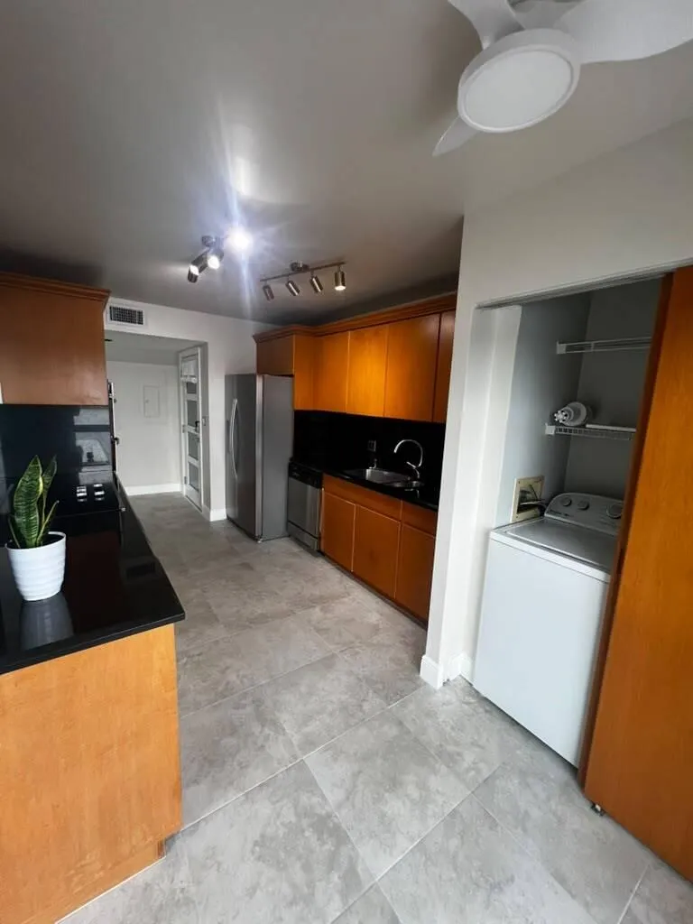 Kitchen (6)