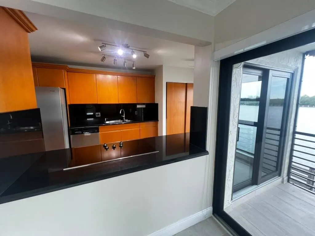 Kitchen (4)