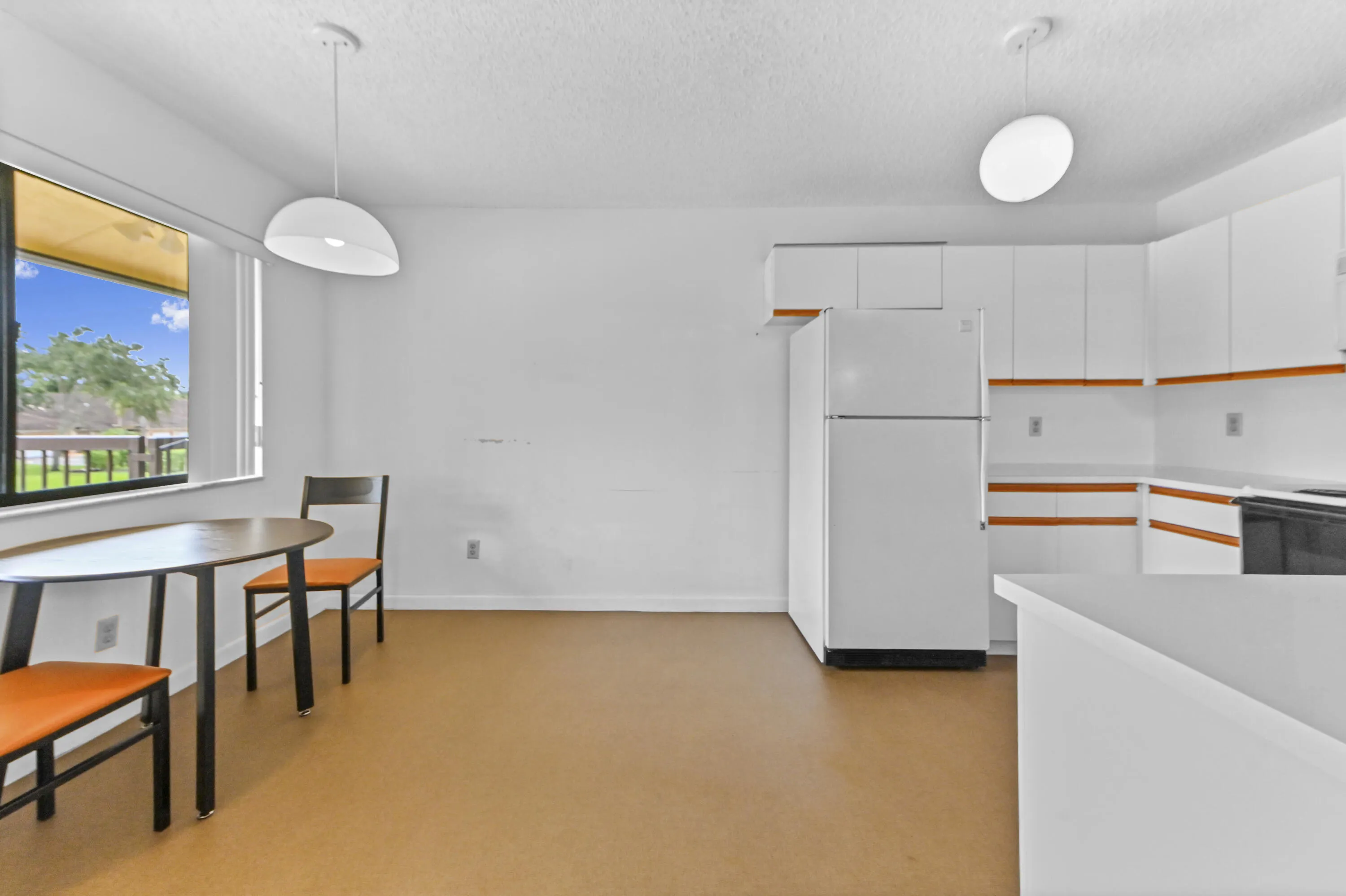 11 Kitchen 01