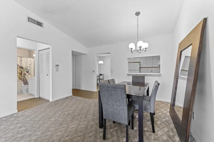 10 Dining area 03