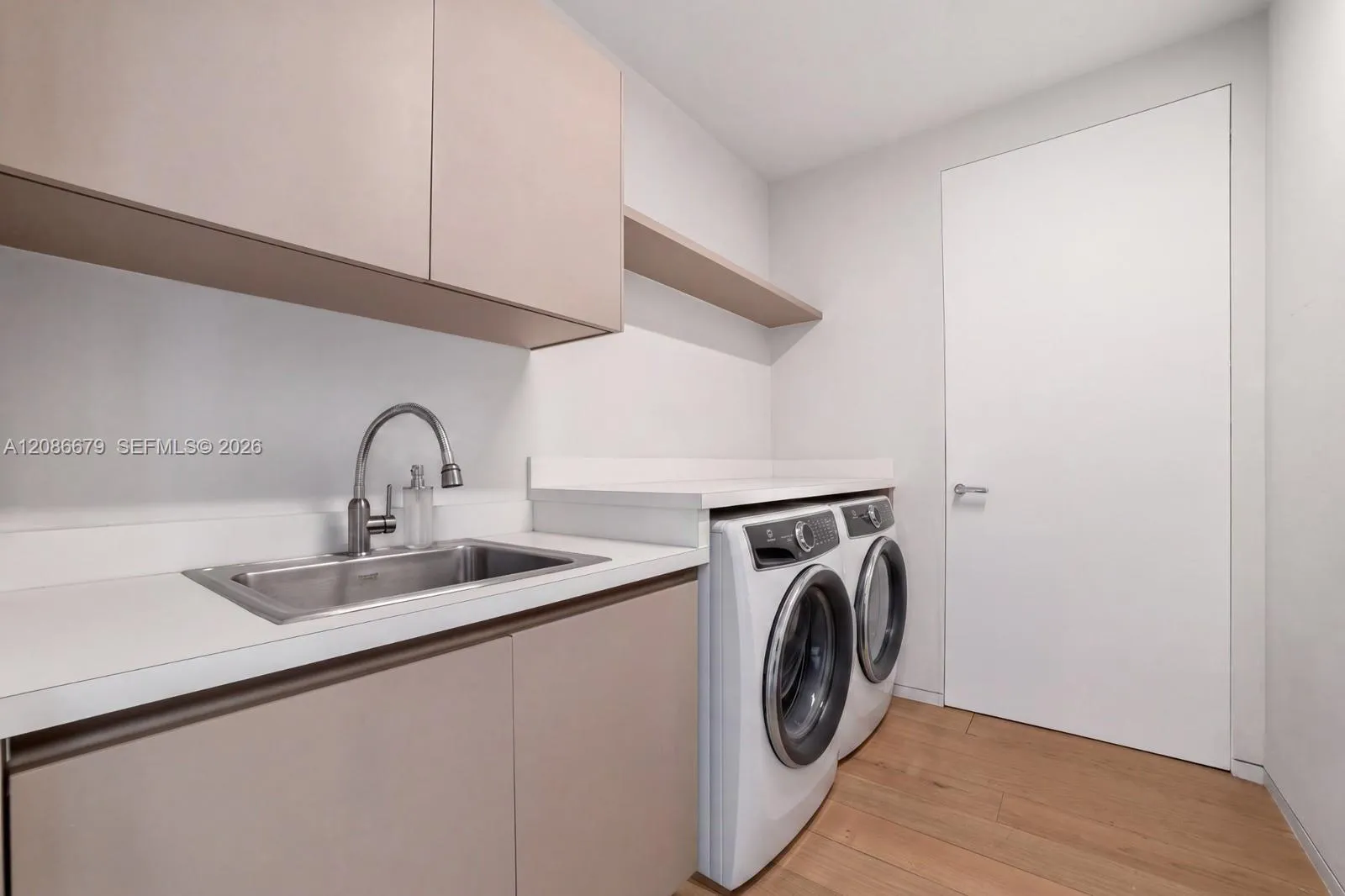 Property photo 44