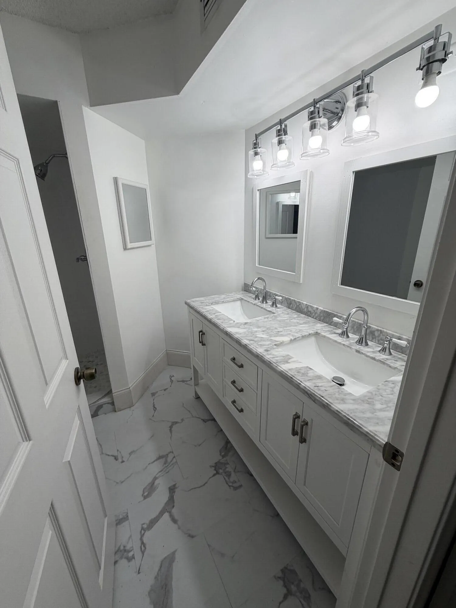 Master Full Bath