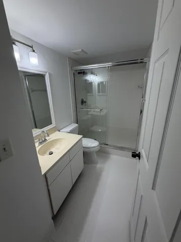 Primary Full Bath