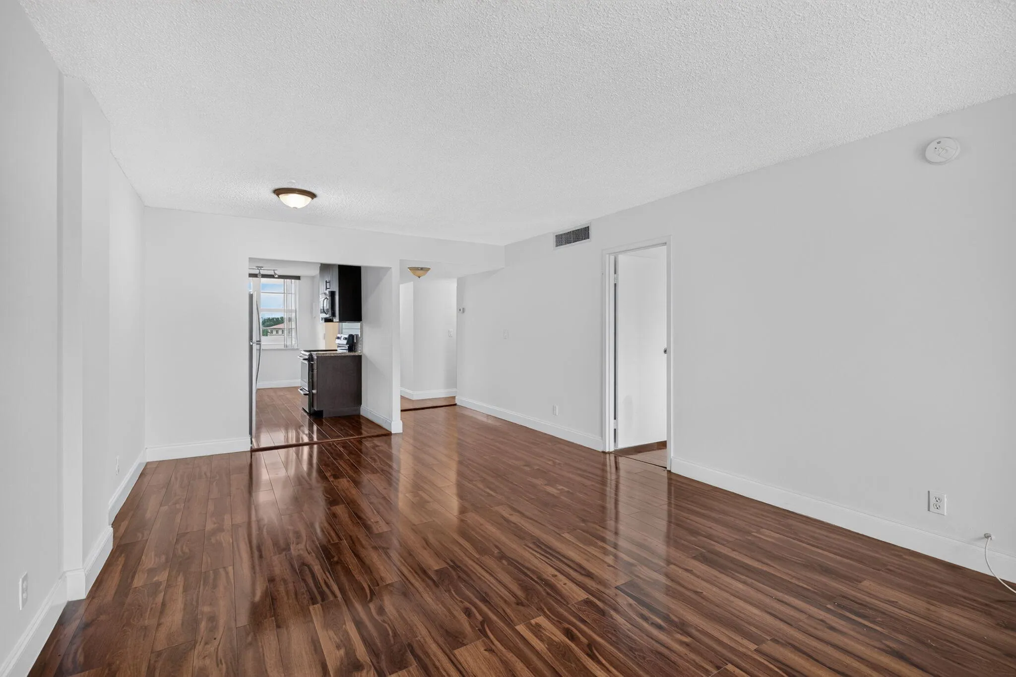 07 Living Room and Dining Room