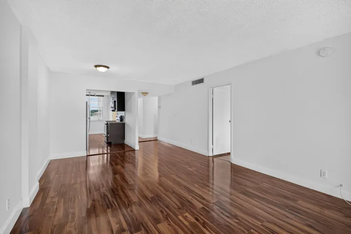 07 Living Room and Dining Room