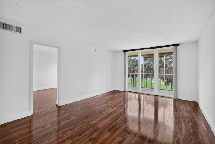 05 Living Room