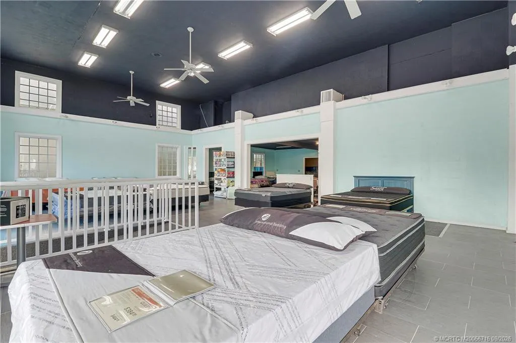 Property photo 44