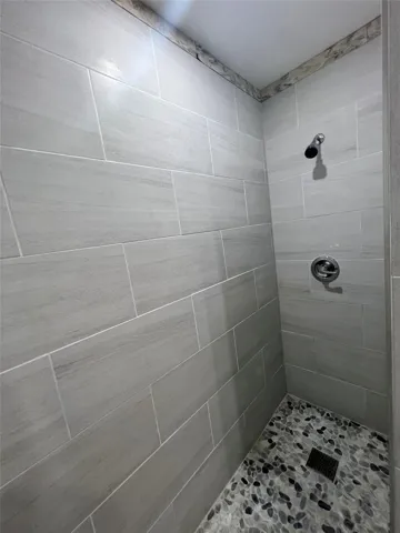 WALKING SHOWER