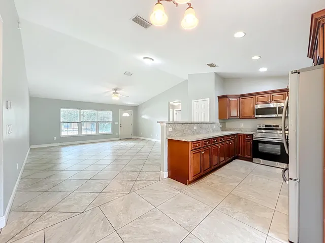 608 Masters Avenue-20